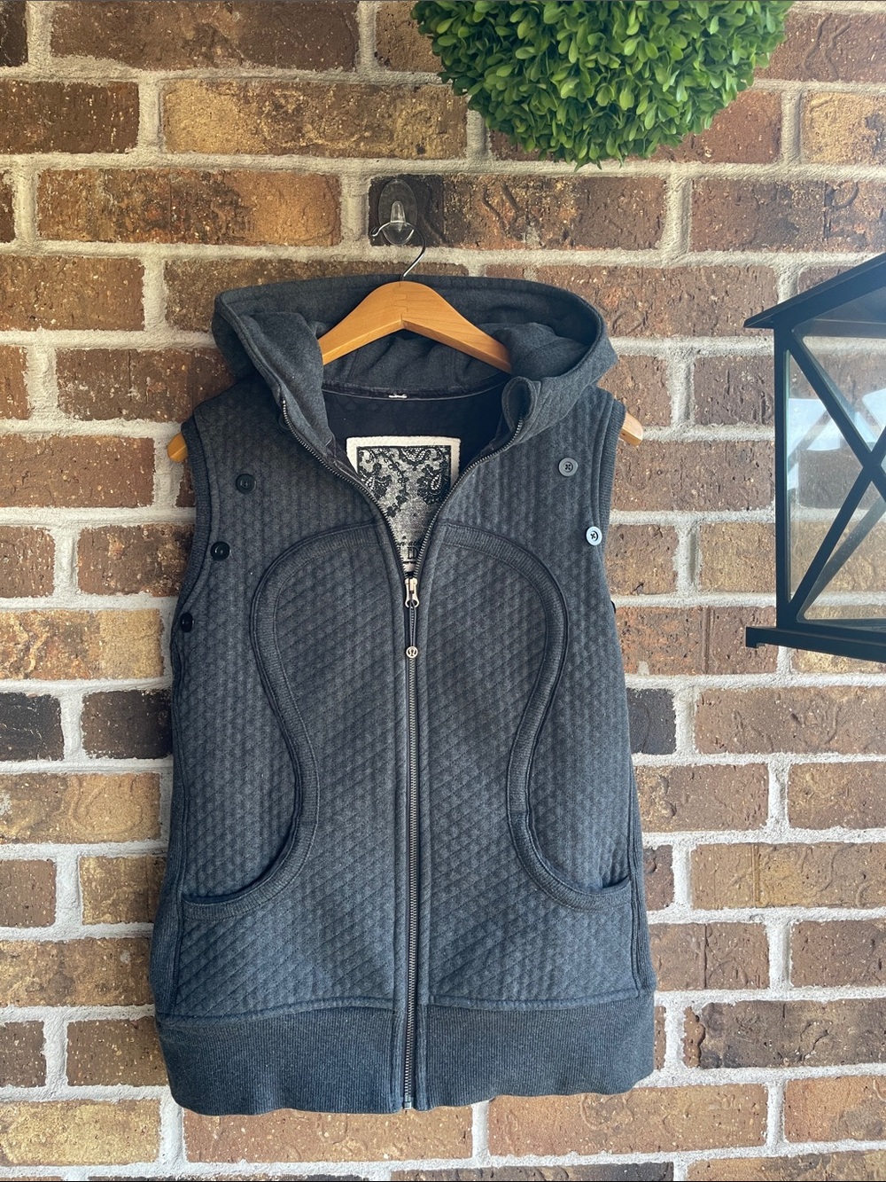 Lululemon Athletica Quilted Scuba Special Edition vest - Picture 2 of 8
